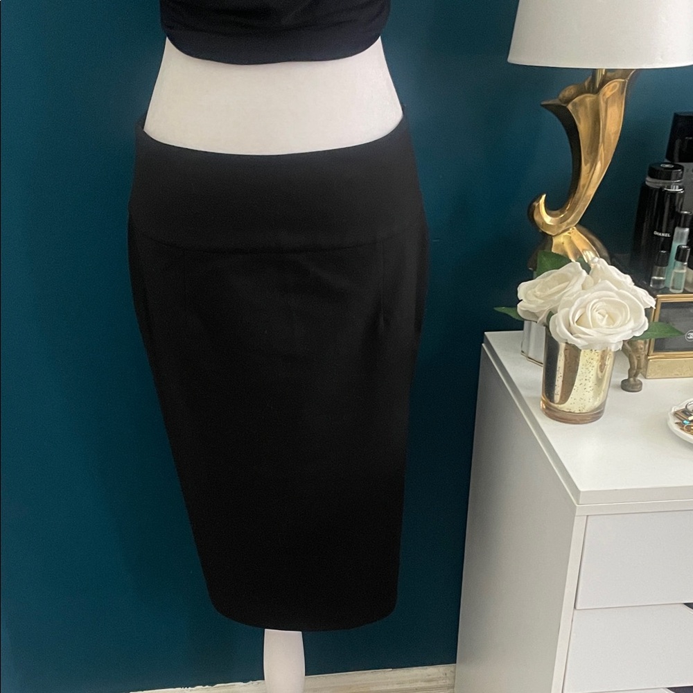 Zara Classic Black Pencil Skirt